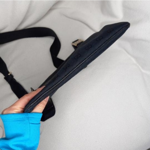 Authentic Gucci GG Monogram Supreme Horsebit Messenger Crossbody Bag - Picture 6 of 12